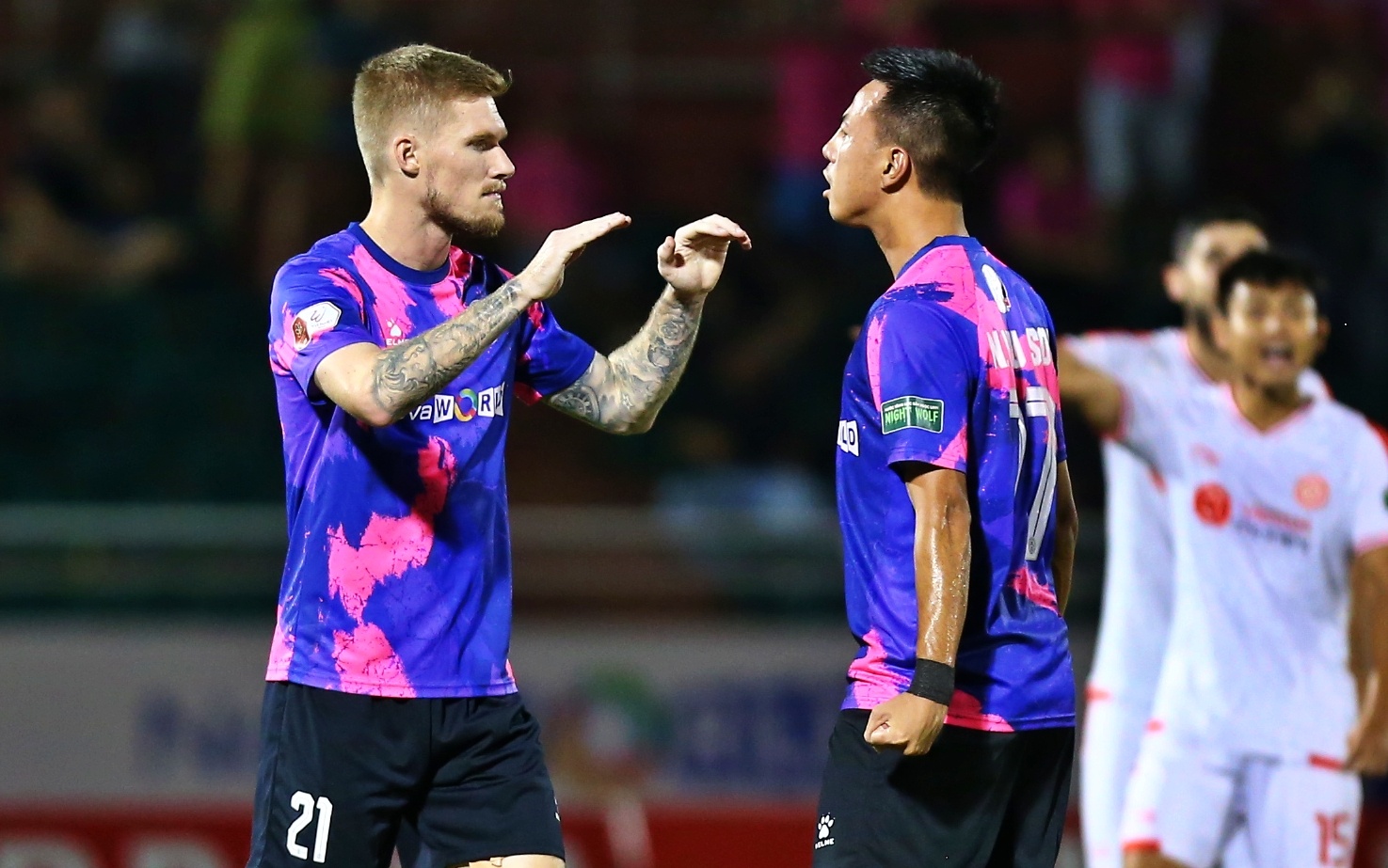 Ngoai binh khong dam sut penalty o tran hoa Viettel hinh anh