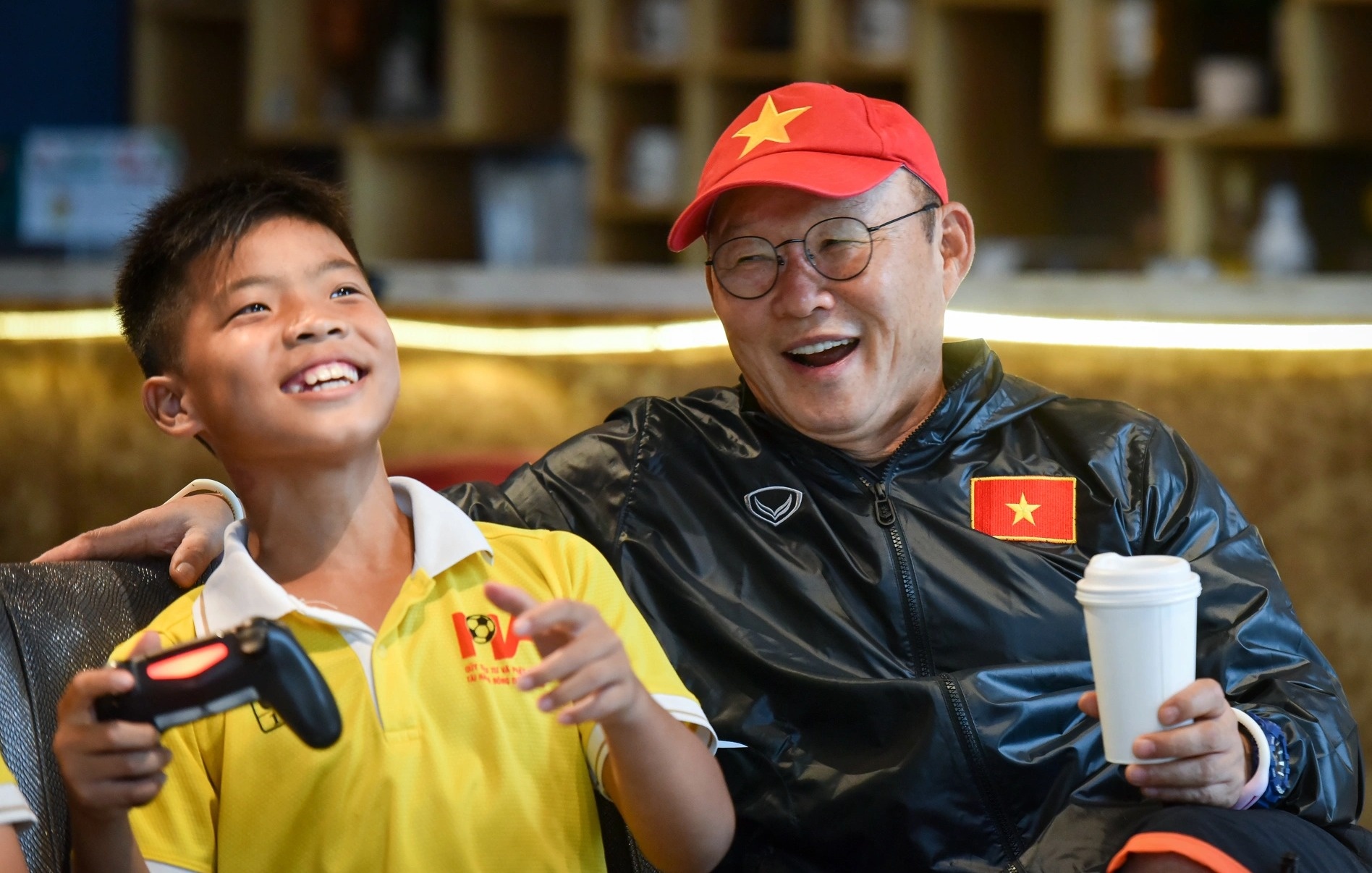 Phan ung cua cac cau thu khi HLV Park roi tuyen Viet Nam hinh anh