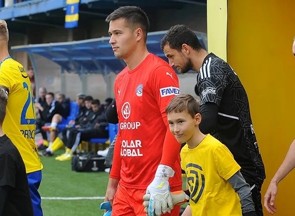 Filip Nguyen gay an tuong hinh anh