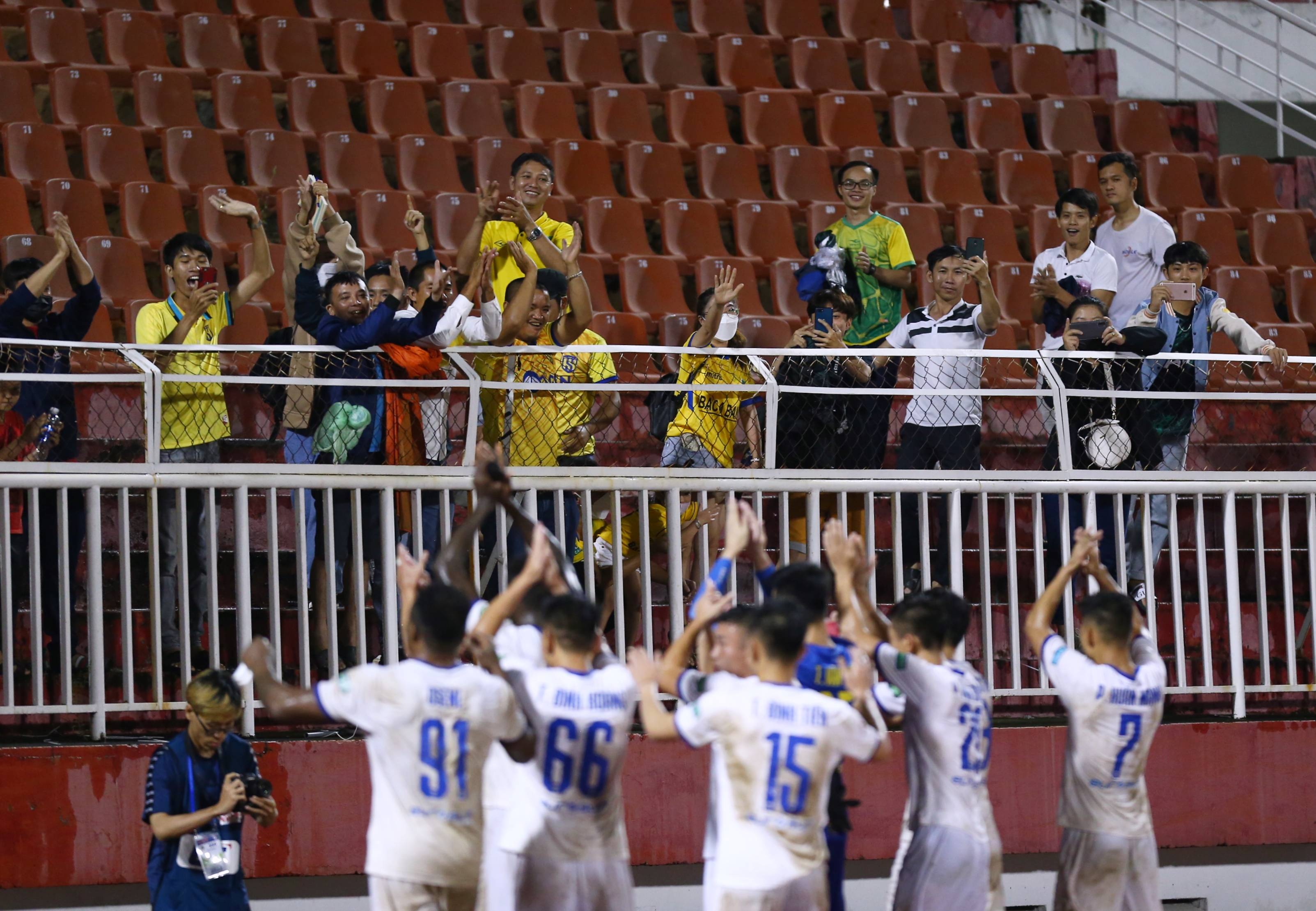 cdv quay lung slna anh 1