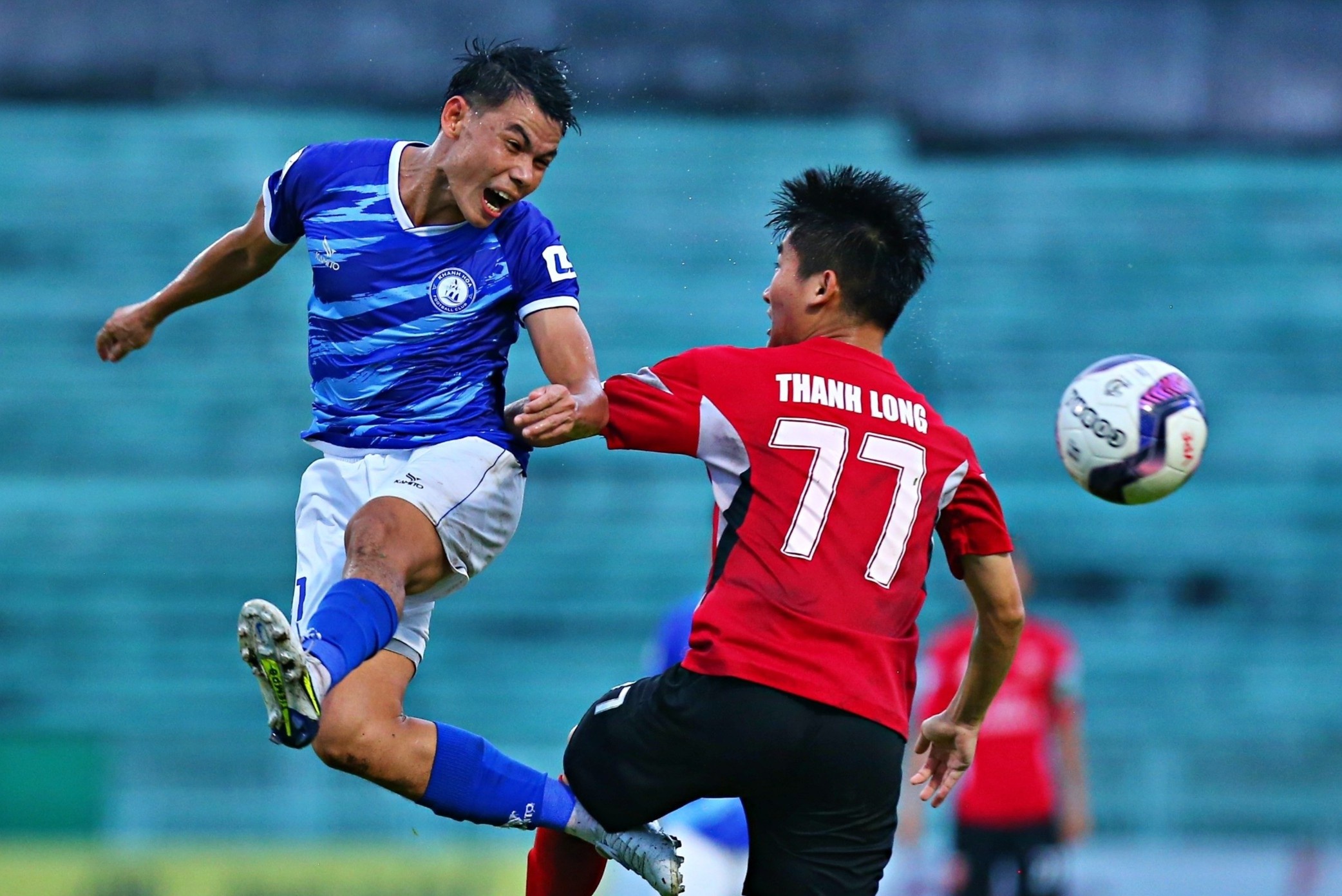 Chi con mot ve thang hang V.League mua toi hinh anh