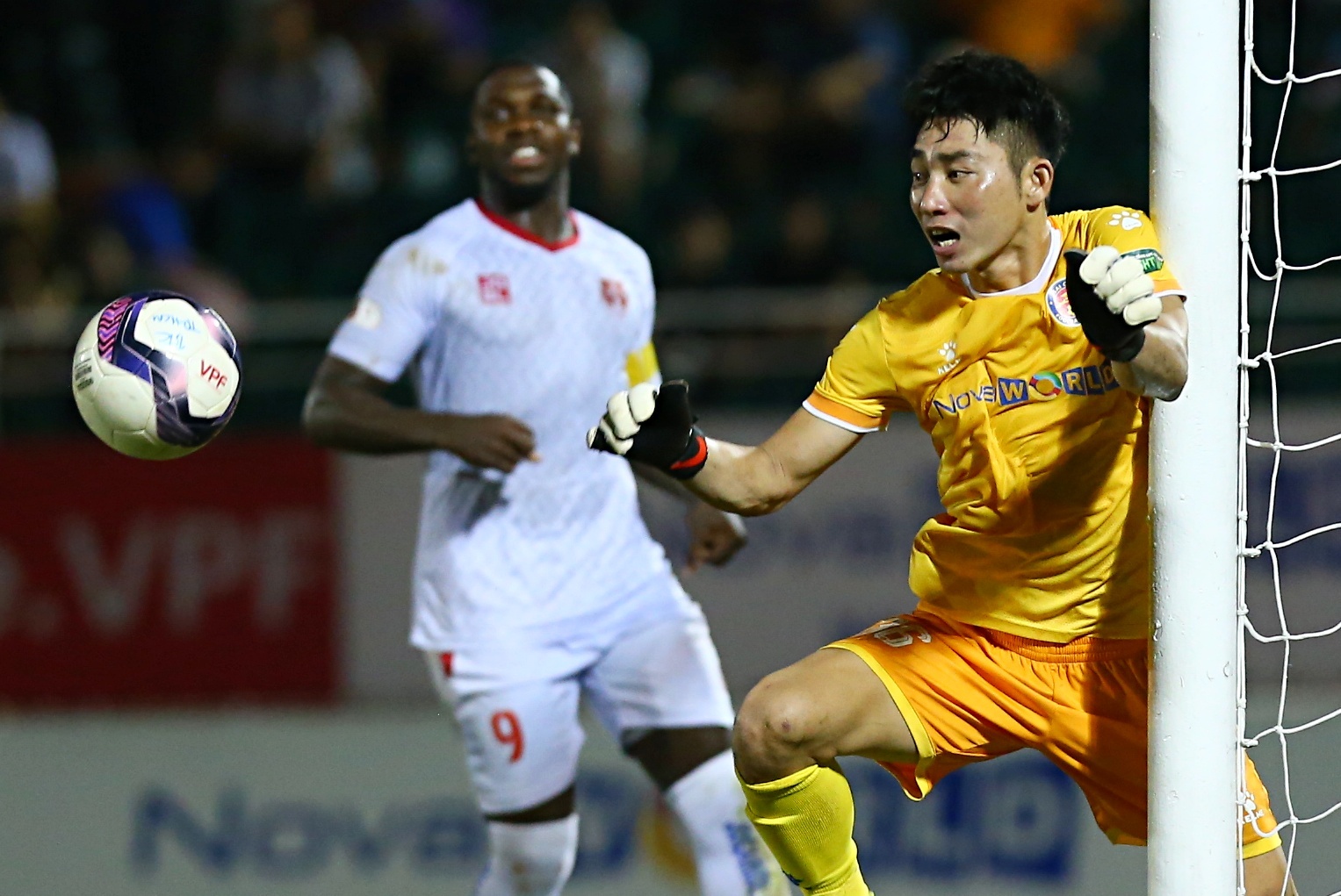 HLV Chu Dinh Nghiem: Hai Phong con 30% co hoi vo dich hinh anh