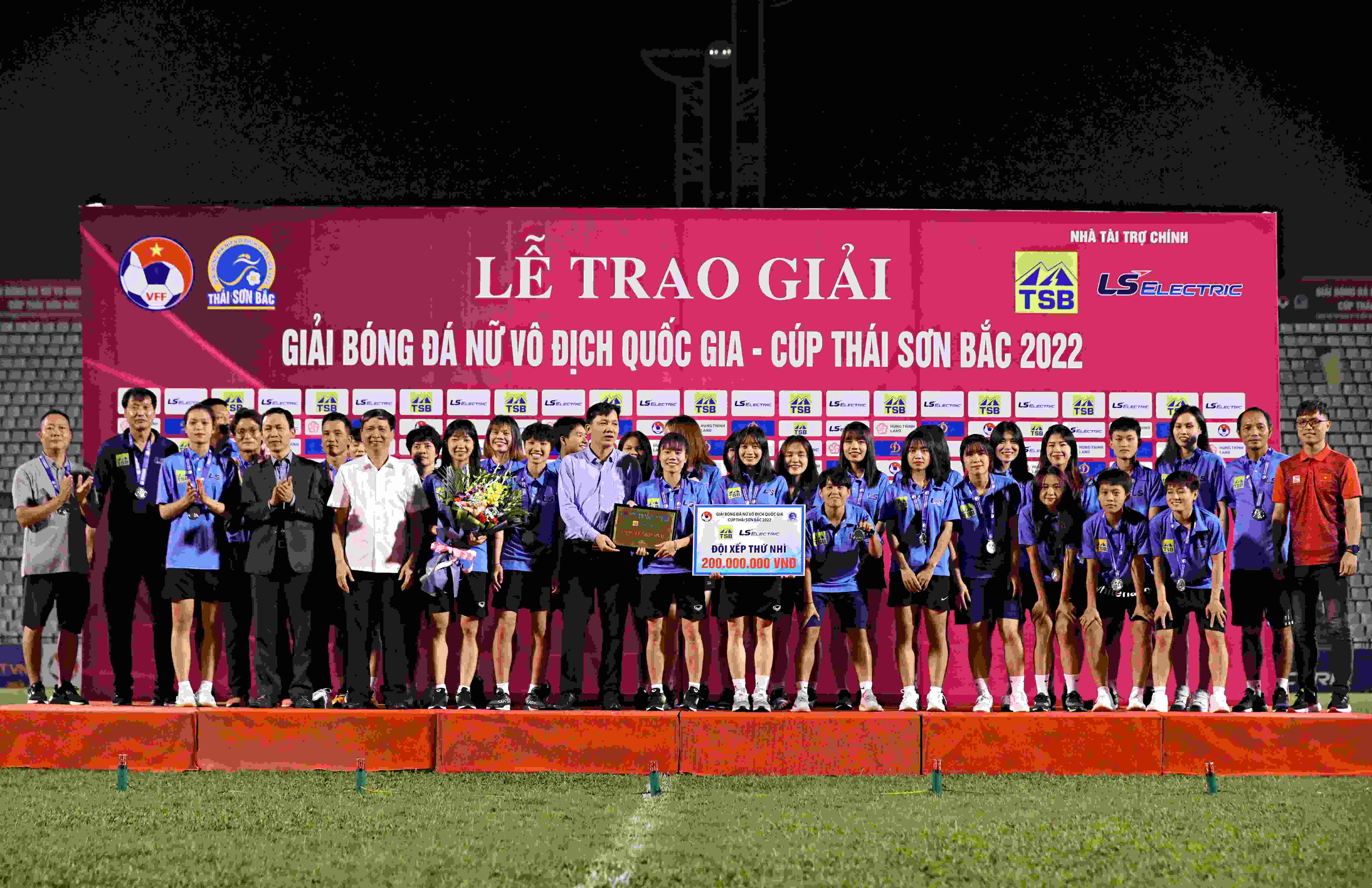 clb tp.hcm vo dich anh 5