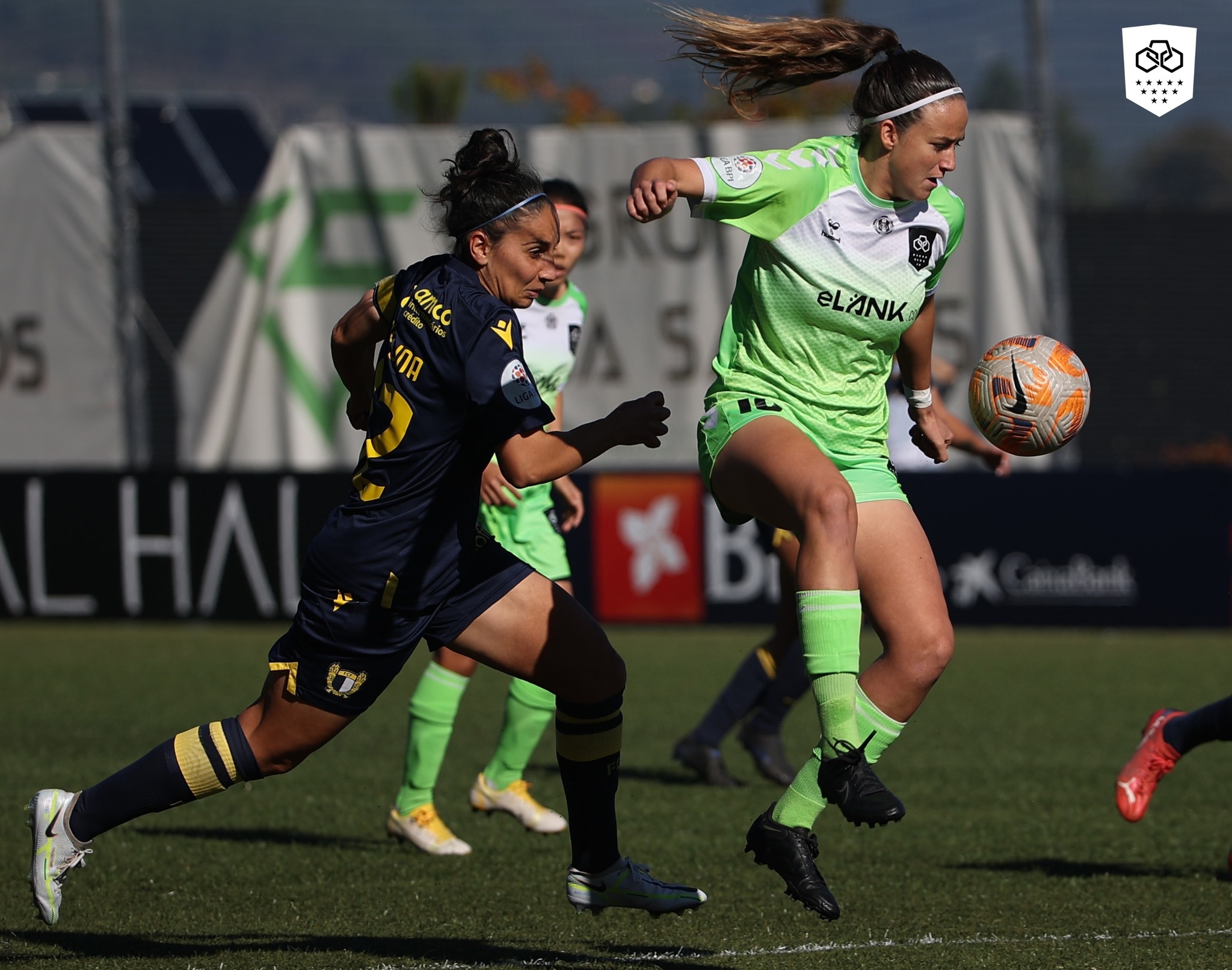 huynh nhu ghi ban anh 8