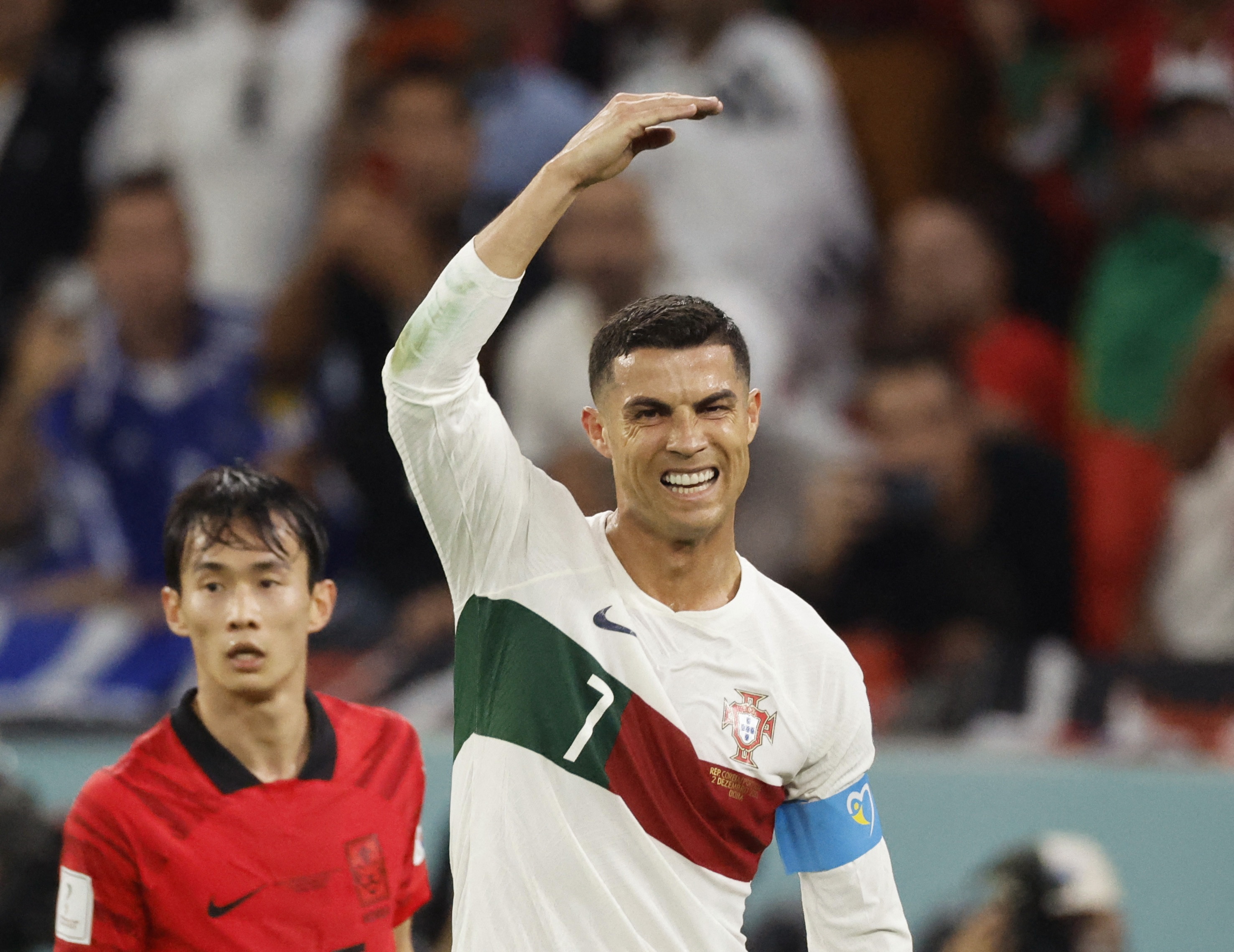 HLV Santos: Ronaldo bi tien dao Han Quoc si nhuc hinh anh