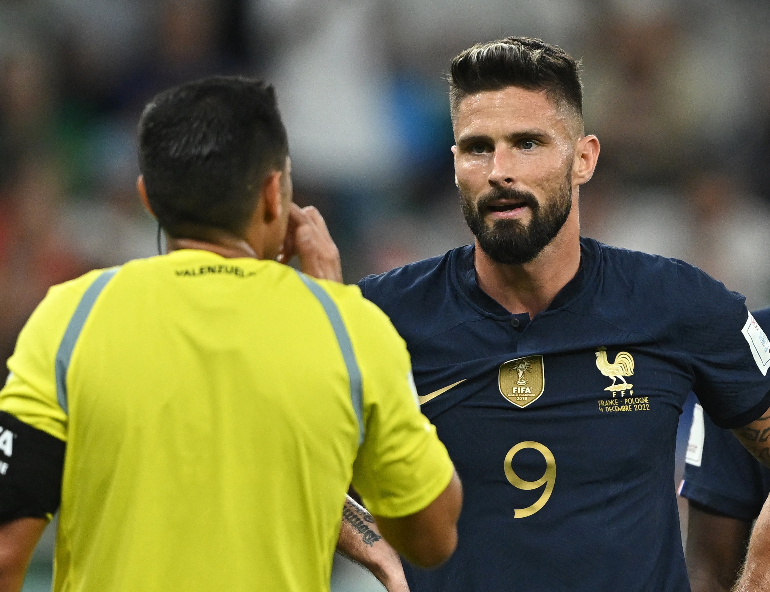 Giroud khong da chinh tran chung ket World Cup? hinh anh