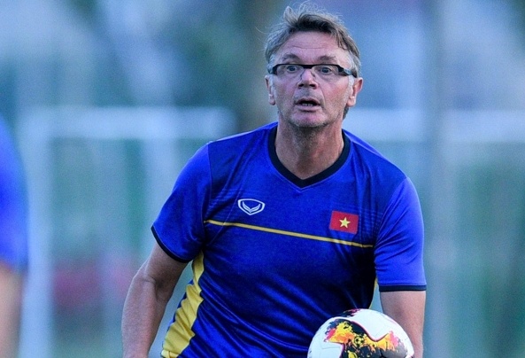 HLV Troussier: Phap se tra gia neu sai lam truoc Morocco hinh anh