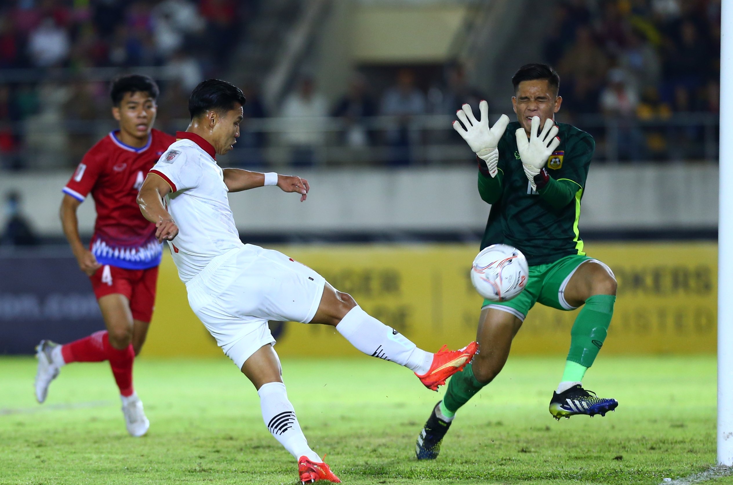 van thanh len troi anh 1