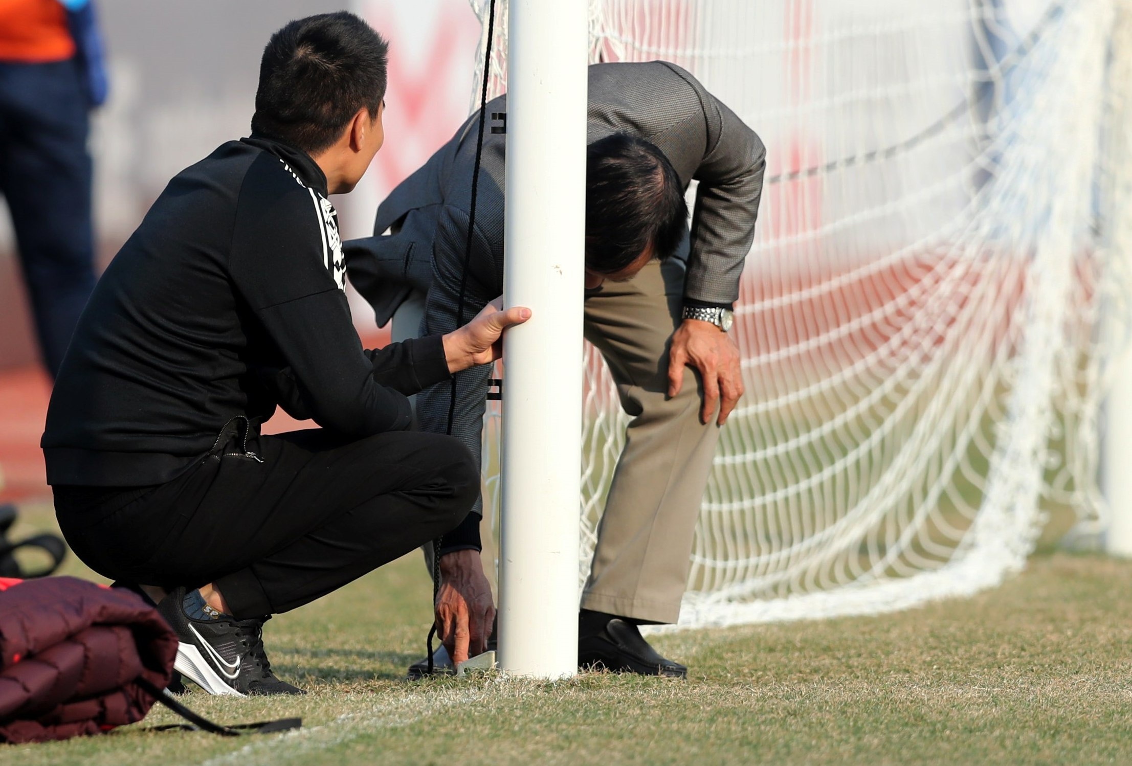 Tong cuc TDTT len tieng ve mat co san My Dinh hinh anh