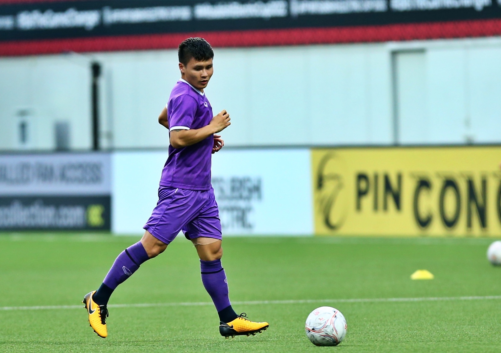 quang hai chan thuong anh 7