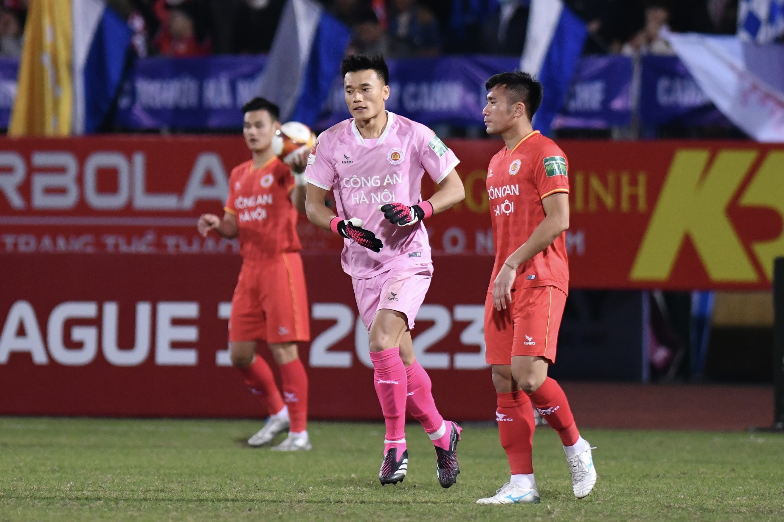 su co tien dung anh 1