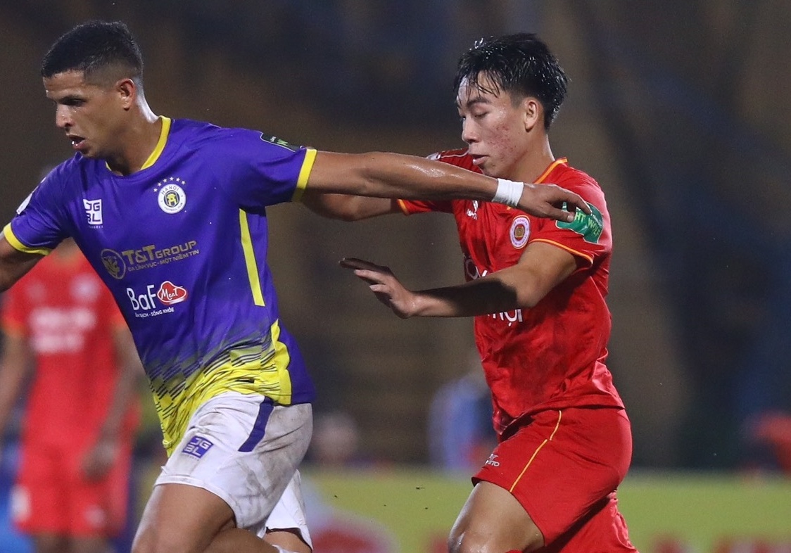 Choi xau Hoang Duc, Van Toan bi de nghi ky luat hinh anh