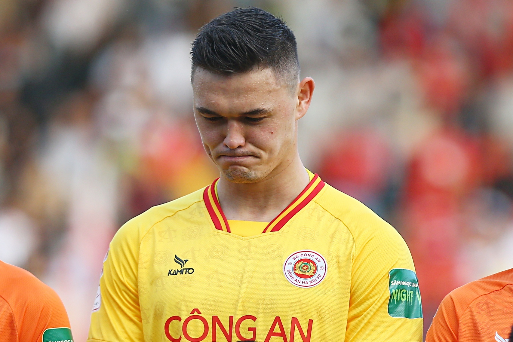 Thu mon Viet kieu hoi hop lan dau bat V.League hinh anh