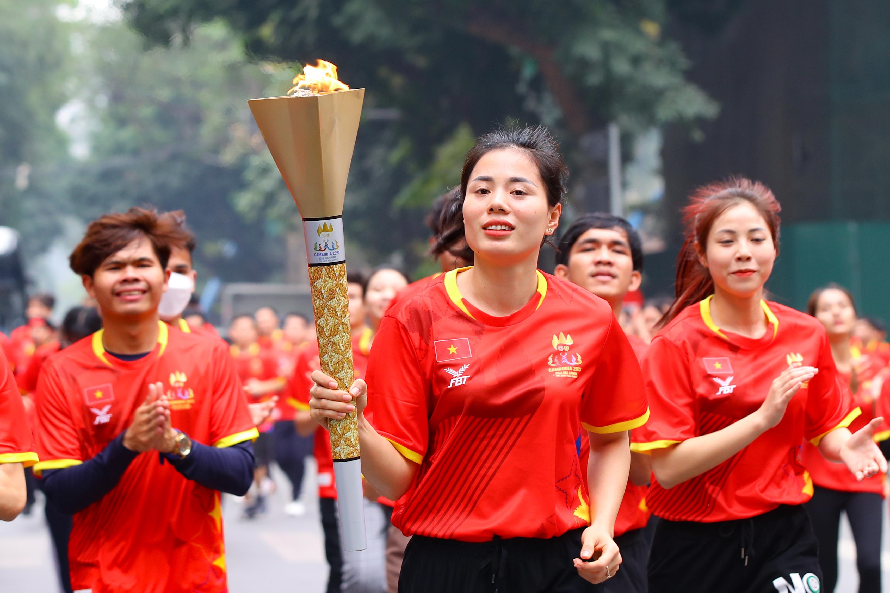 Ngon duoc SEA Games den Ha Noi hinh anh