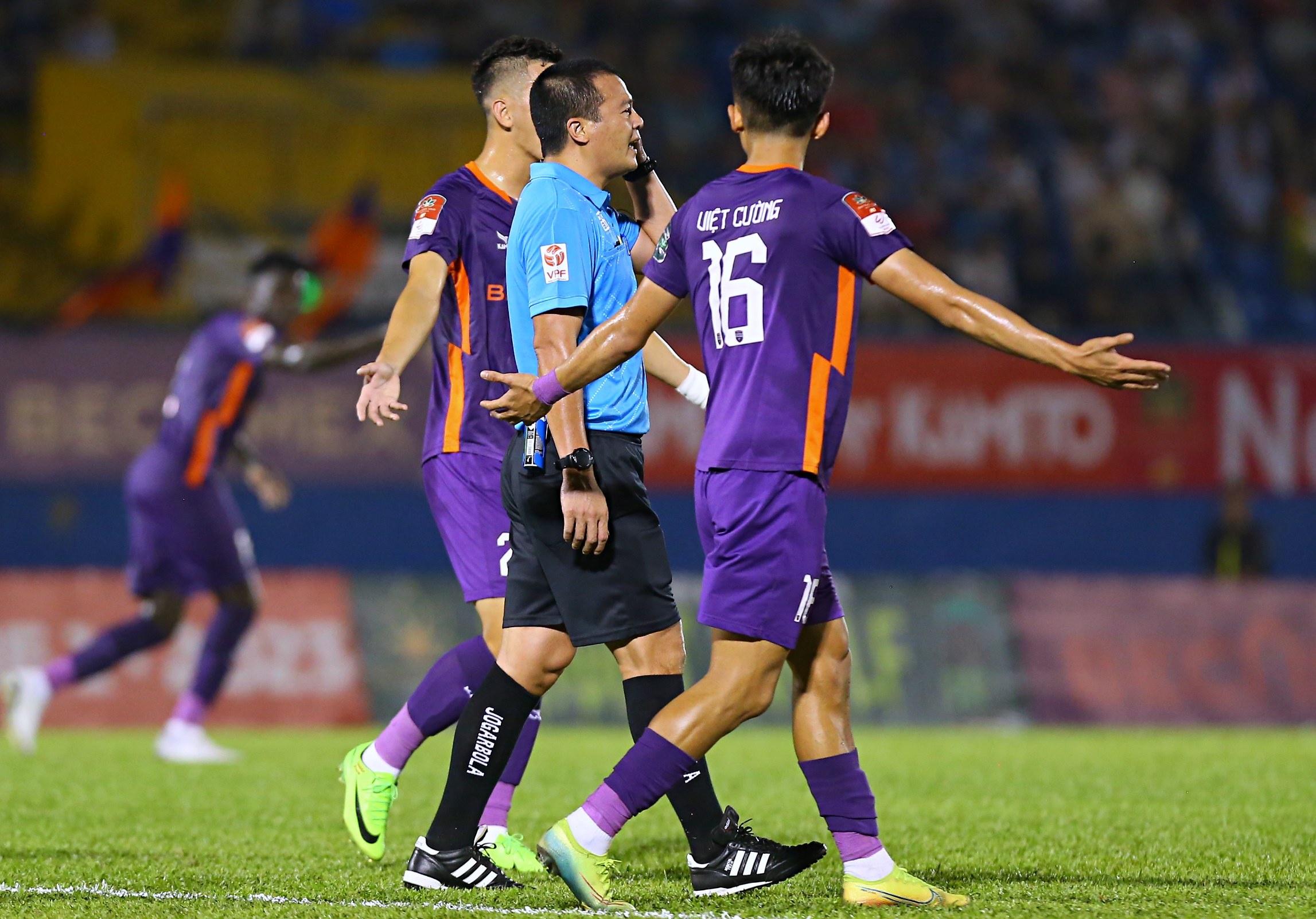 quang hai tien linh anh 6