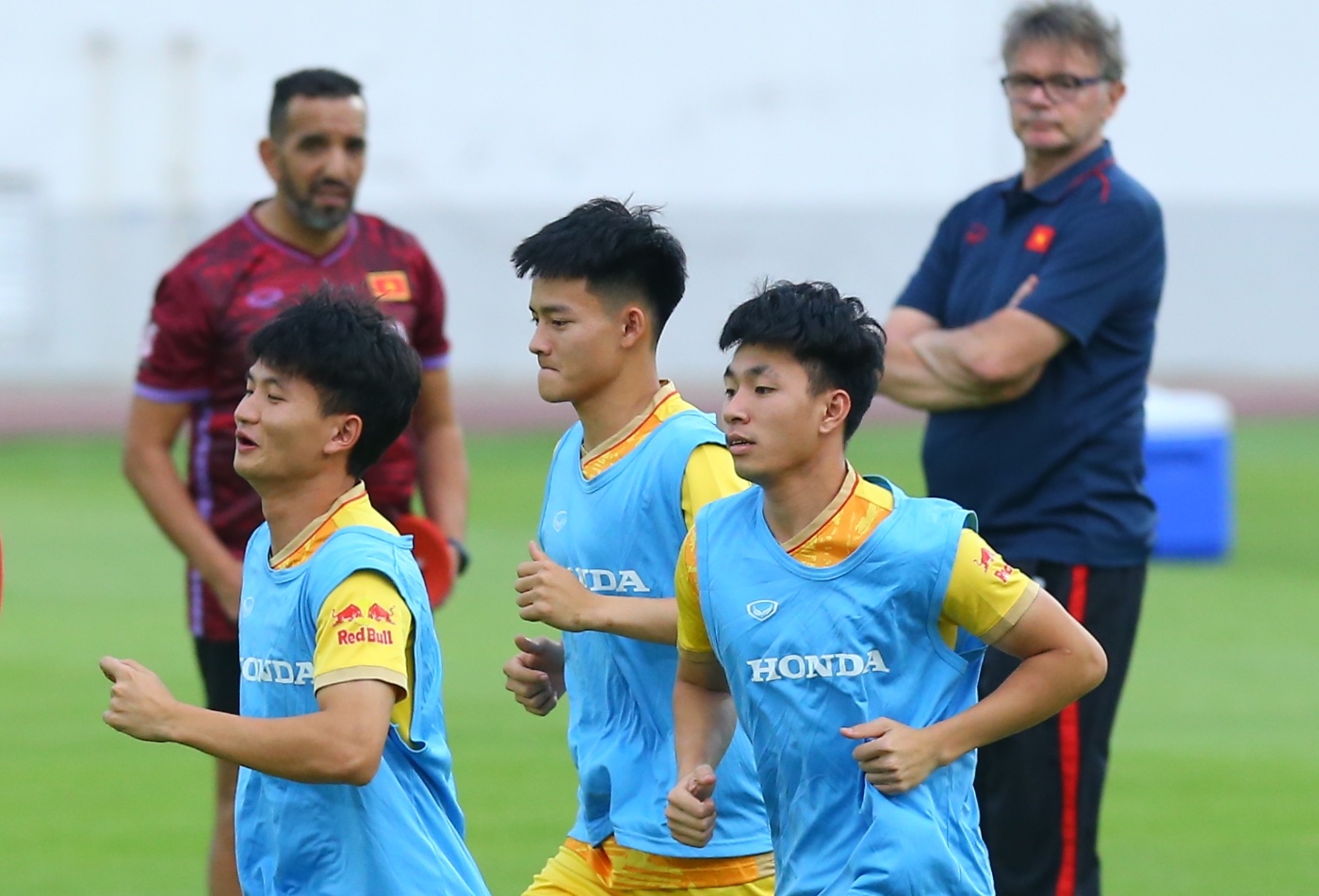 Le Van Do le loi trong ngay dau cua chien dich SEA Games hinh anh