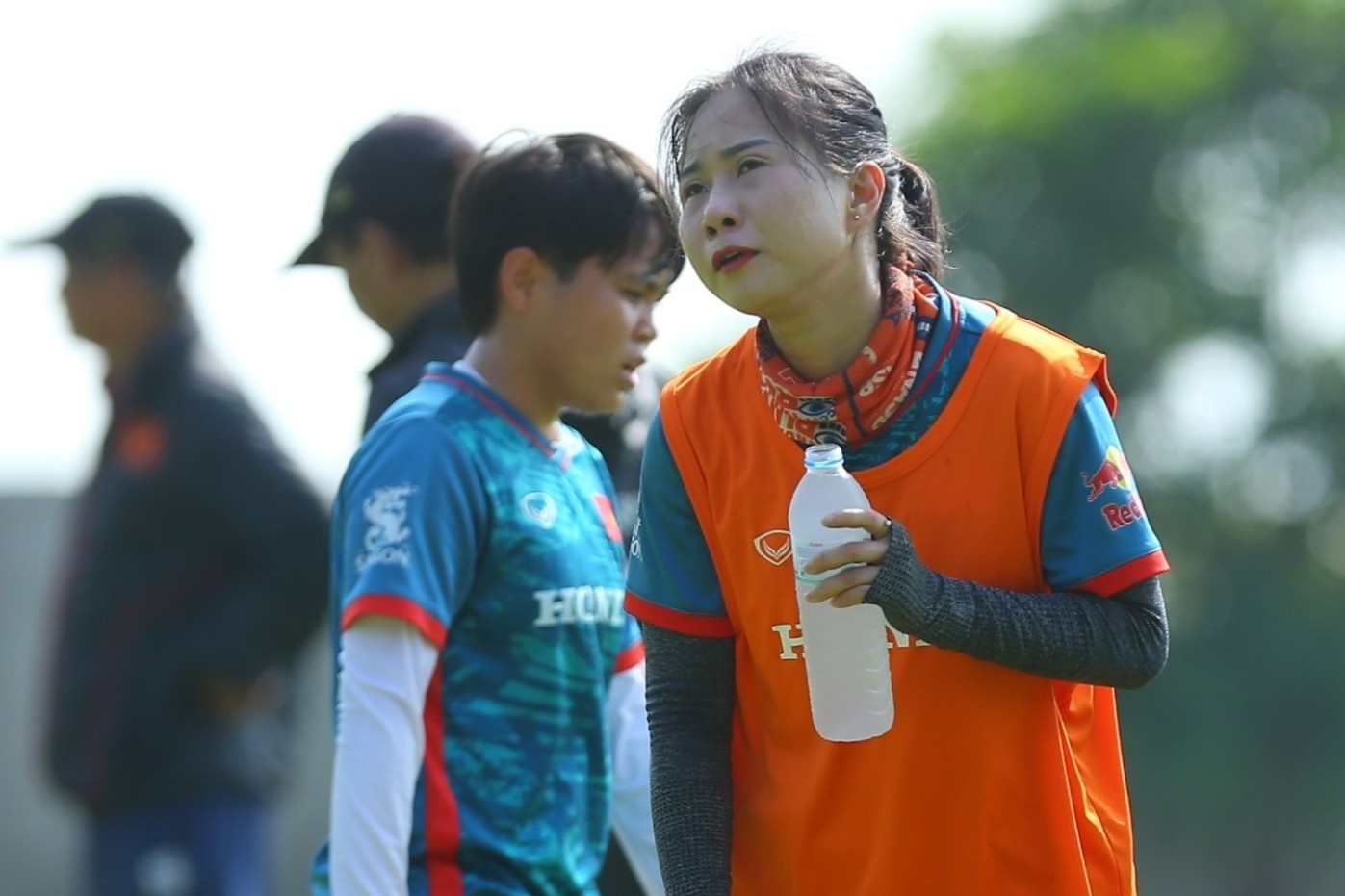 Tuyen nu Viet Nam 'chong nang' o Phnom Penh hinh anh