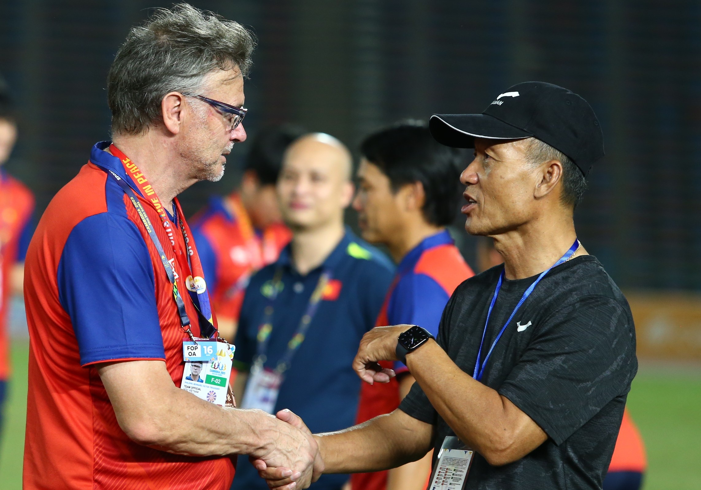 tro ly troussier anh 8