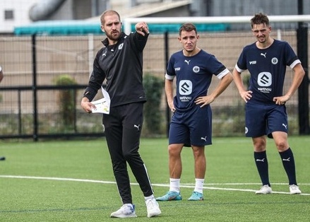 HLV cua Quang Hai o Pau bi dieu tra hinh anh