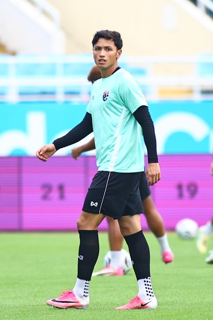 Anthony Hudson,  Th&aacute;i Lan ảnh 8