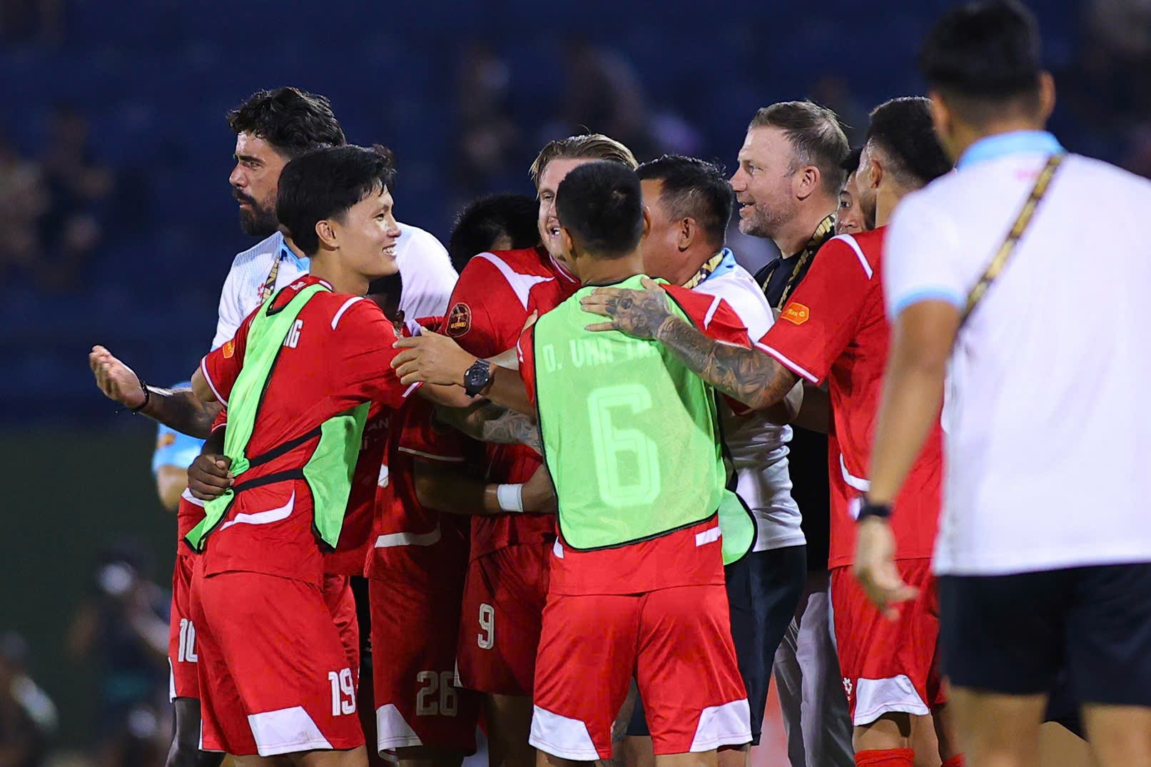 tuyển thủ việt nam,  c&ocirc;ng an th&agrave;nh phố,  h&agrave; nội fc ảnh 16