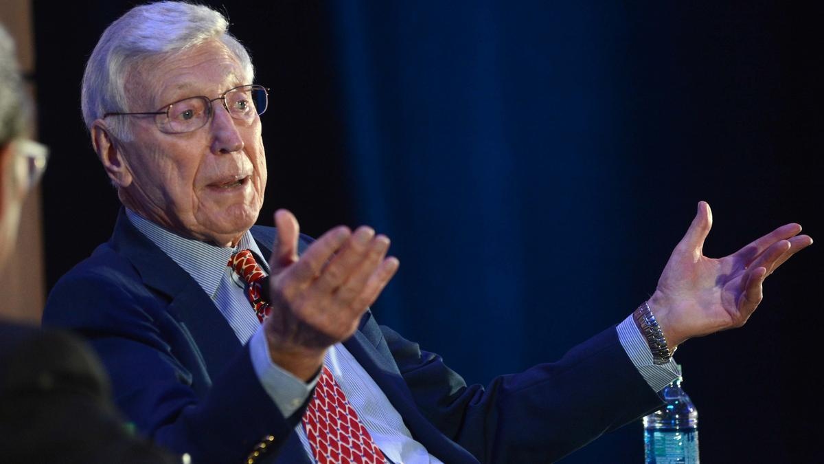 Ty phu My lam tu thien 90% tai san gan 6 ty USD, ong Trump huong loi hinh anh