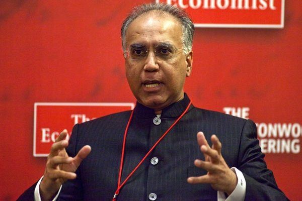 Gia toc Singh mat 2 ty USD anh 3