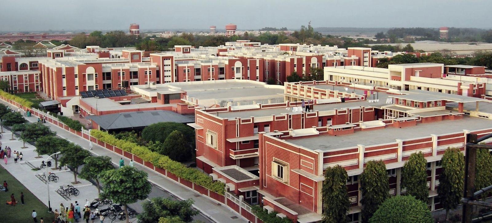 Gia toc Singh mat 2 ty USD anh 4