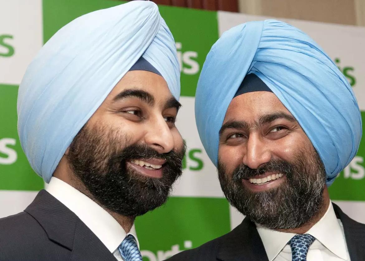 Tin loi 'giao chu', anh em ty phu An Do dot sach tai san 2 ty USD hinh anh