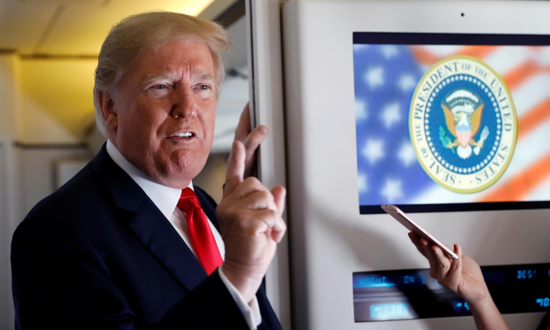 Ra don bat ngo, ong Trump san sang 'choi tat tay' voi Trung Quoc hinh anh