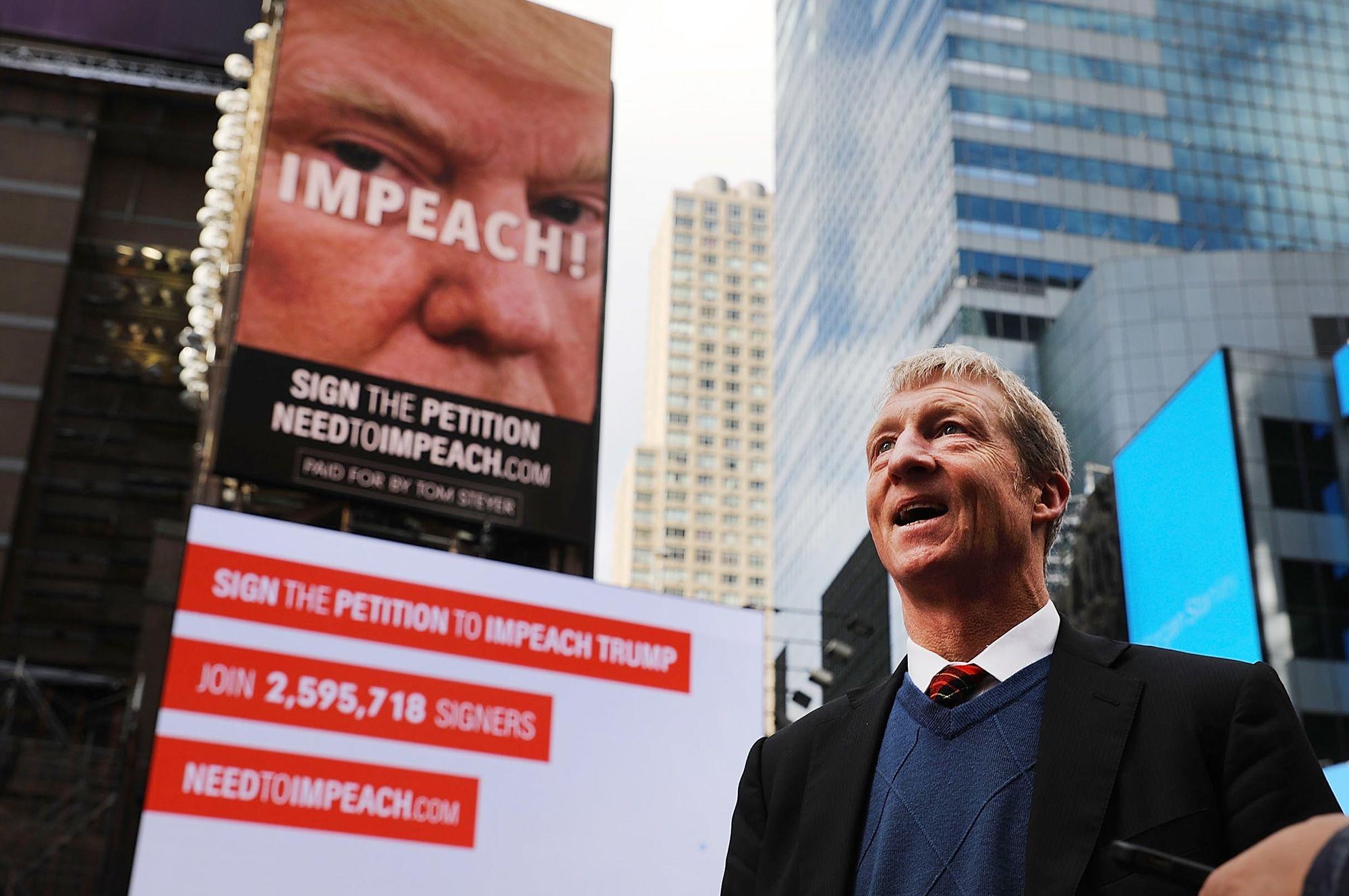 Voi 1,6 ty USD, ung cu vien Dang Dan chu co du suc ha be ong Trump? hinh anh