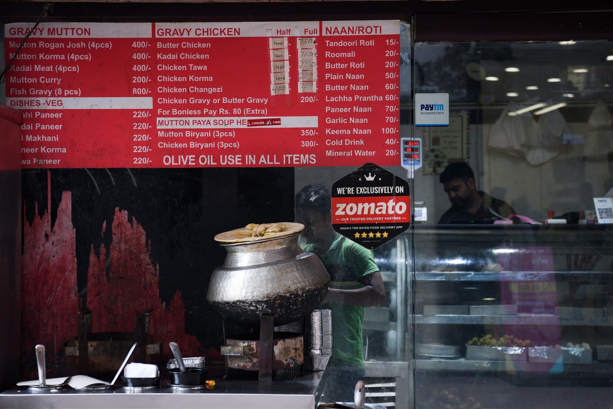 Nha hang An Do tay chay dich vu giao do an anh 4