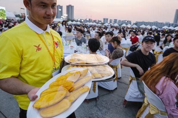 Du khách Trung Quốc ở Đông Nam Á ảnh 3 Du khach Trung Quoc o Dong Nam A anh 3