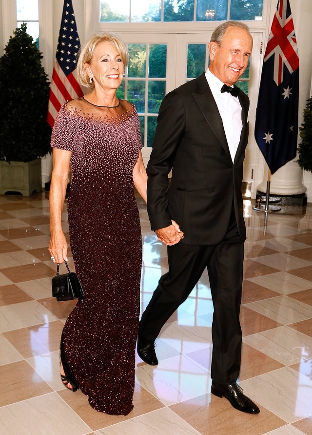 quoc yen cua ong Trump anh 9