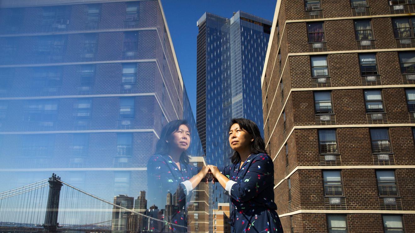 Nguoi goc Hoa lo khong con chon dung than tai New York hinh anh