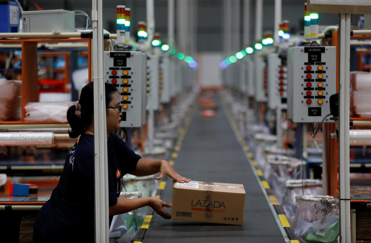 Cuoc dua dot tien cua Lazada va Shopee tai Dong Nam A hinh anh