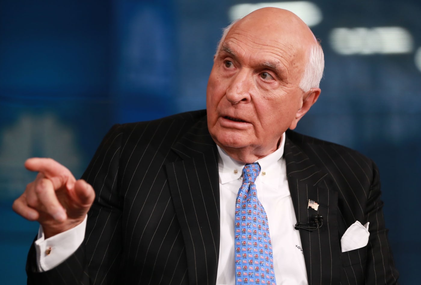 ty phu USD khong nen ton tai anh 2