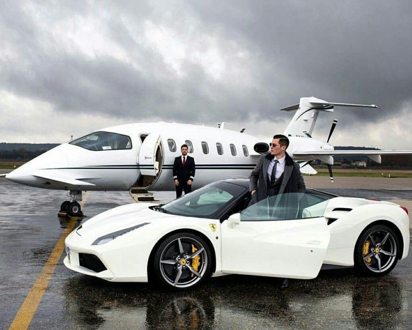 Ty phu USD khong nen ton tai va khong ai xung dang co nhieu tien? hinh anh