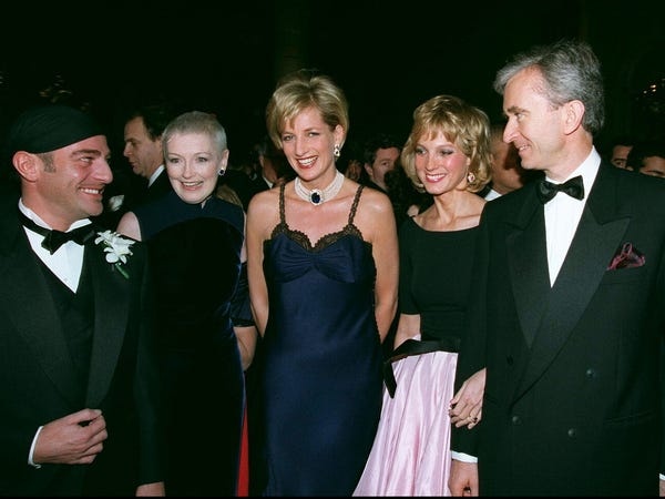 Ty phu giau thu ba the gioi anh 34