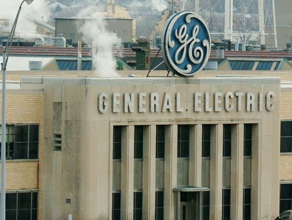 Thuong hieu gia tri nhat anh 2