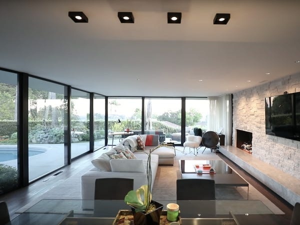 Biet thu cua Elon Musk anh 15