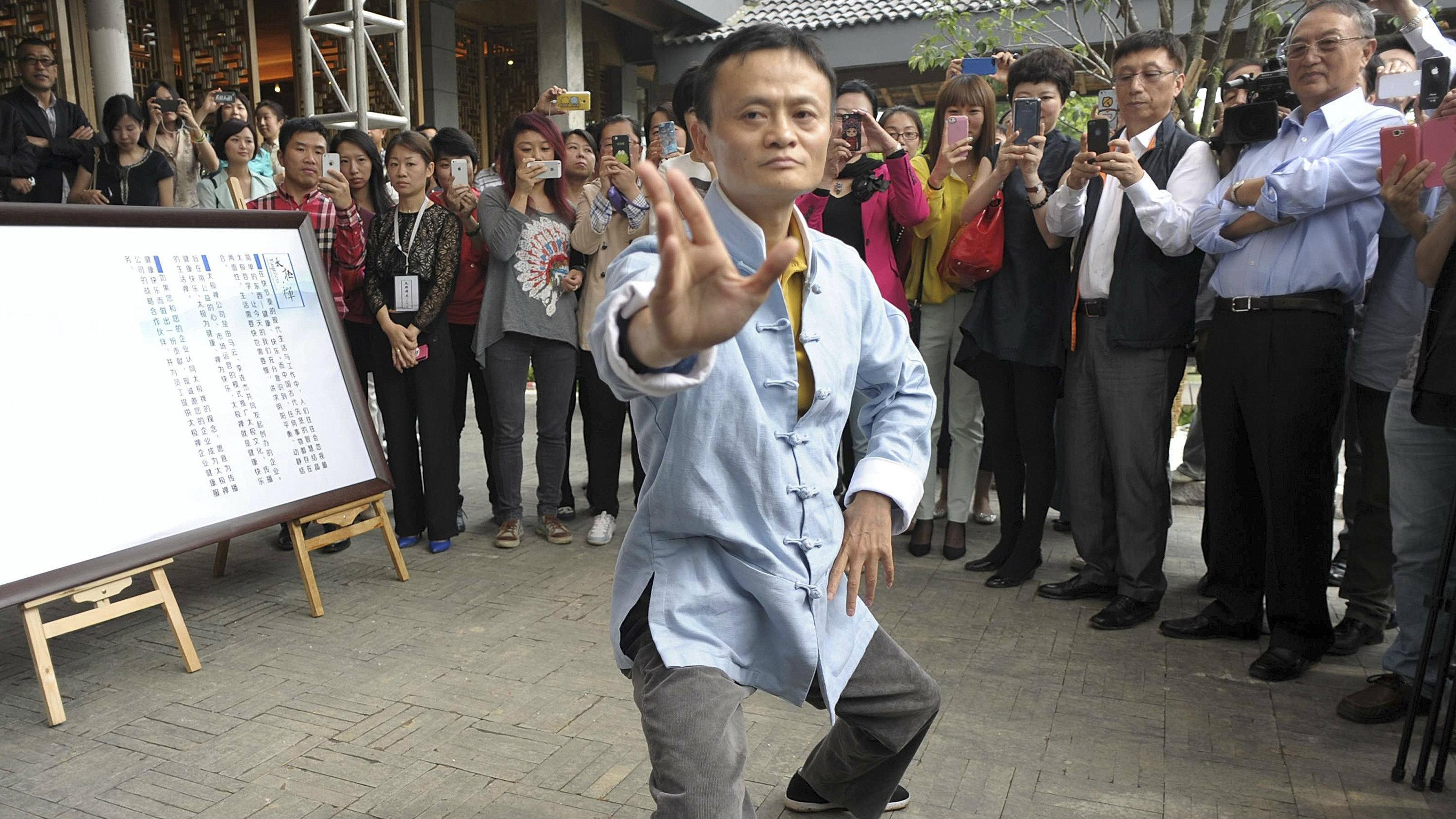 Hai lan khoe tai vo thuat cua ty phu Jack Ma hinh anh