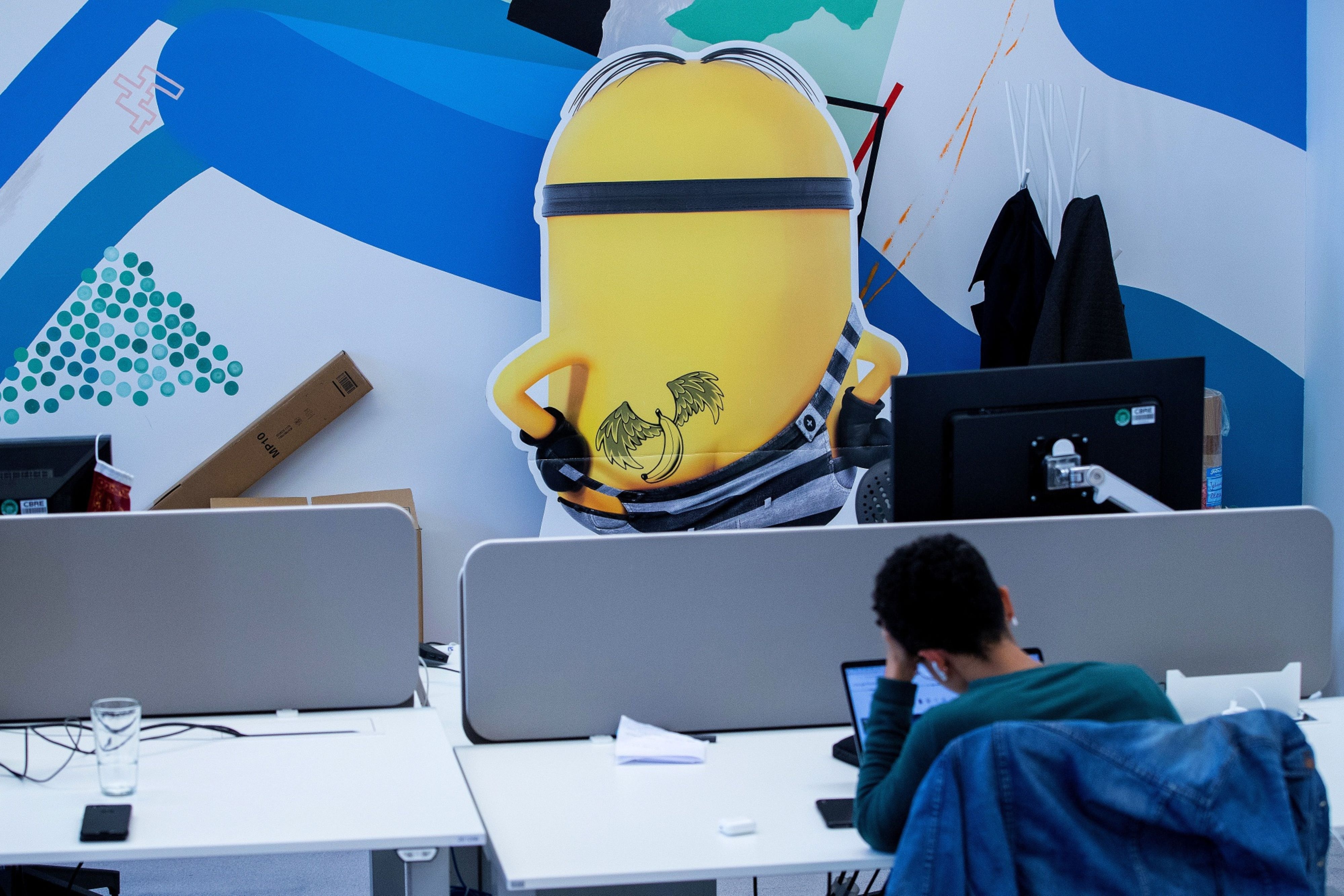 Nhan vien hop dong o Google anh 3