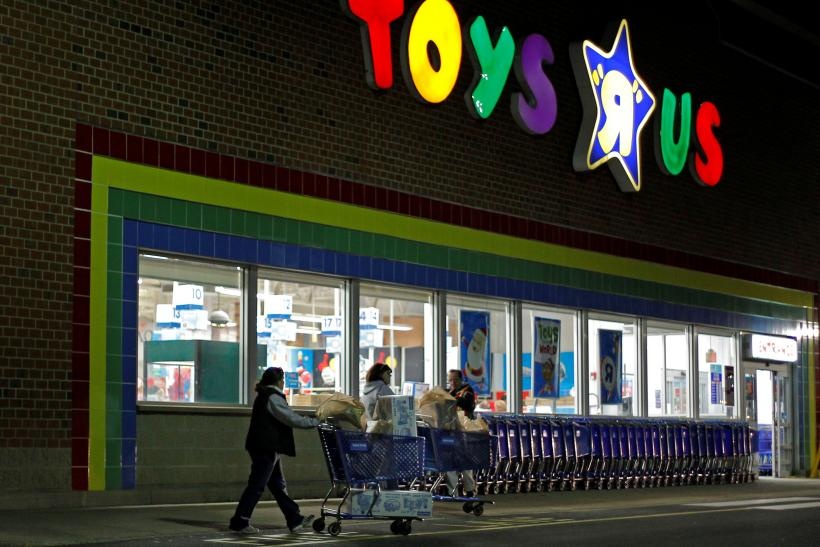 Hon loan vao ngay Black Friday anh 4