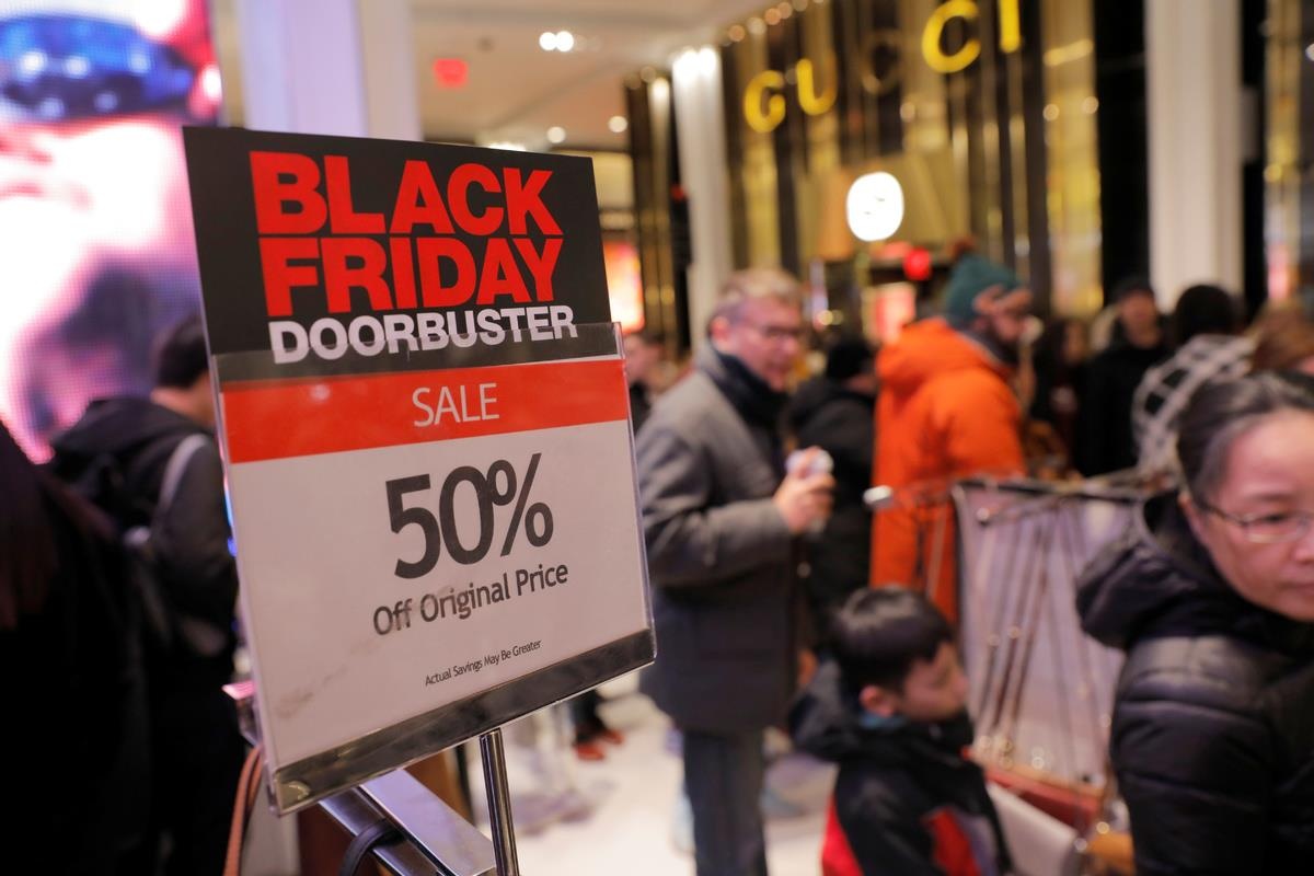 'Black Friday tai My da het dien cuong, tro thanh thu sau nhat nheo' hinh anh