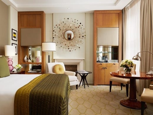 10 khach san xa xi anh 3