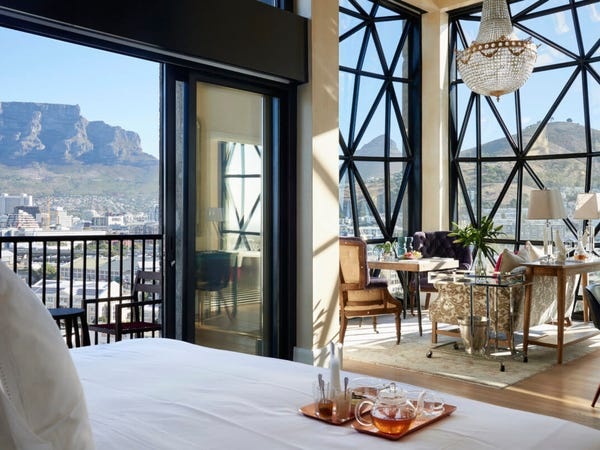 10 khach san xa xi anh 9