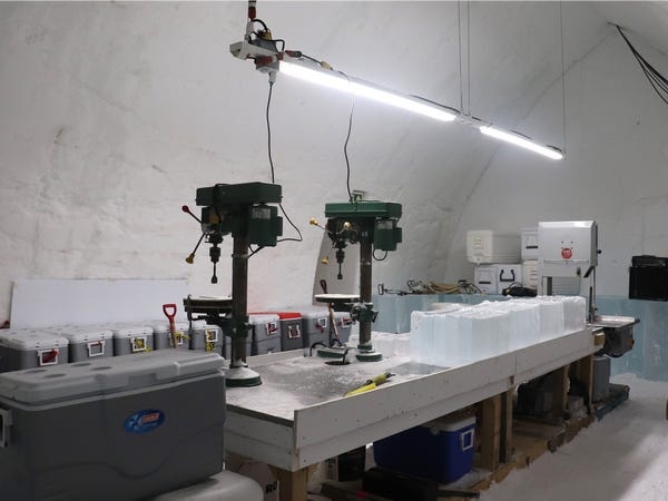 khach san bang tuyet o Canada anh 18