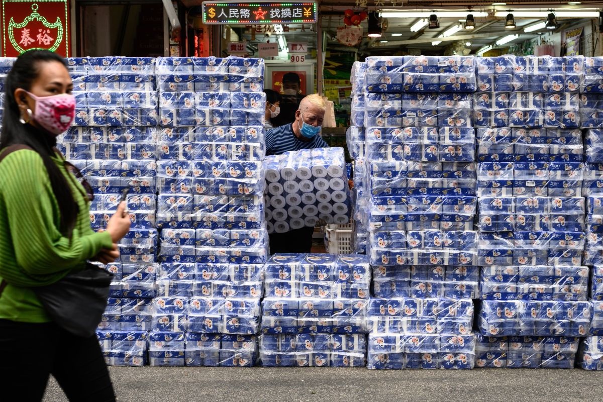 Tich tru giay ve sinh anh 1