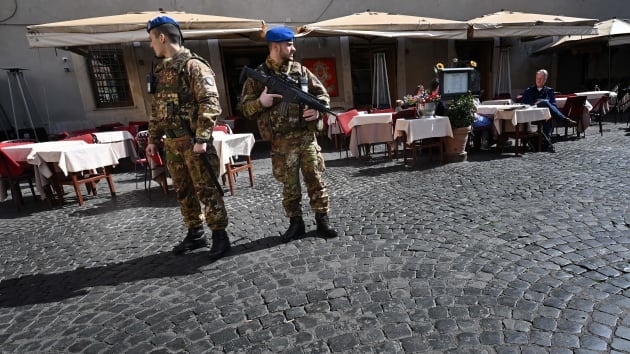 Italy vang tanh anh 13